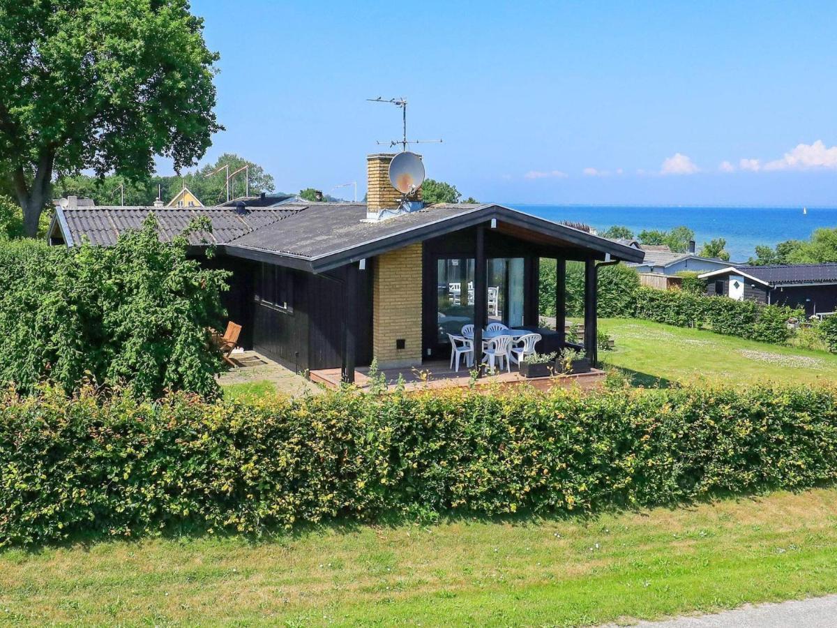 6 Person Holiday Home In Hesselager 客房 照片