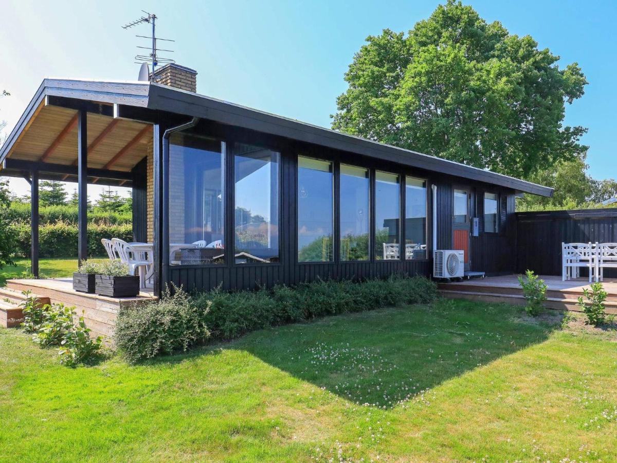 6 Person Holiday Home In Hesselager 客房 照片